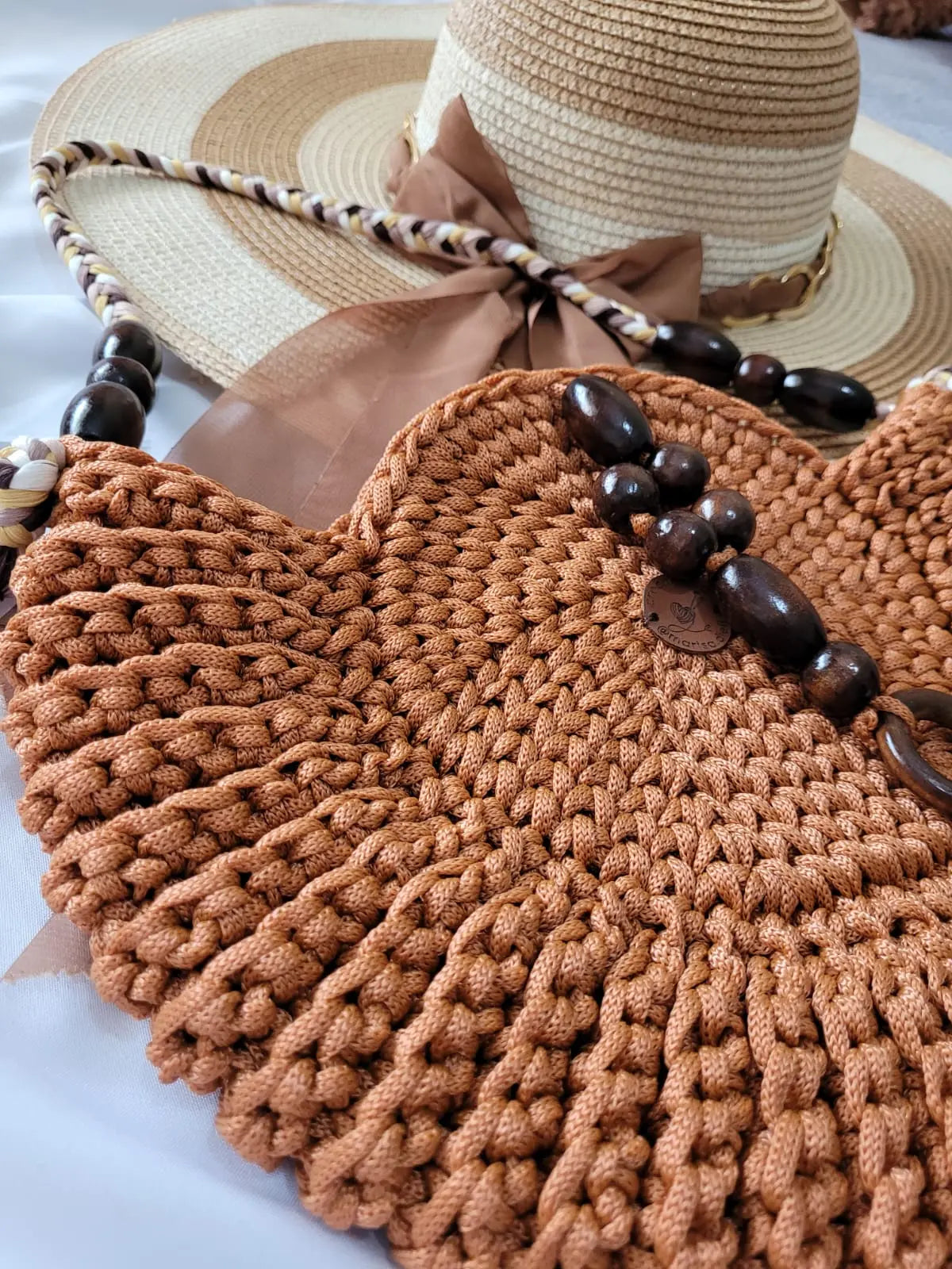 Beeluxxe women’s accessories collection
