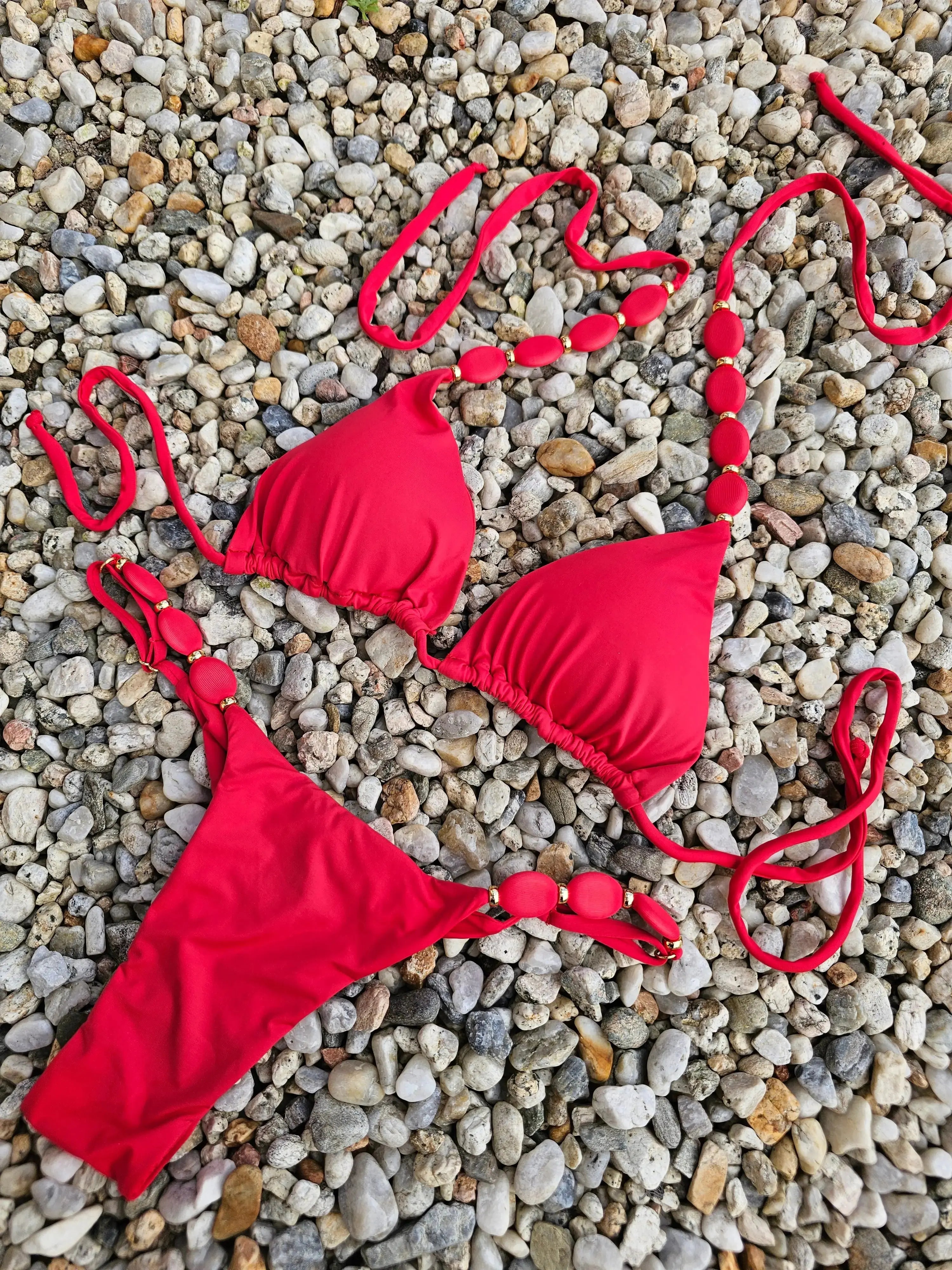 Solara Brazilian Bikini Bottom | Sculpting Swimwear – Beeluxxe Beeluxxe