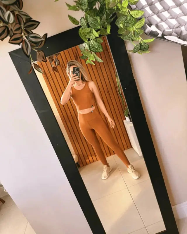 Gold Ribbed Activewear Set with Top and Leggings - Beeluxxe