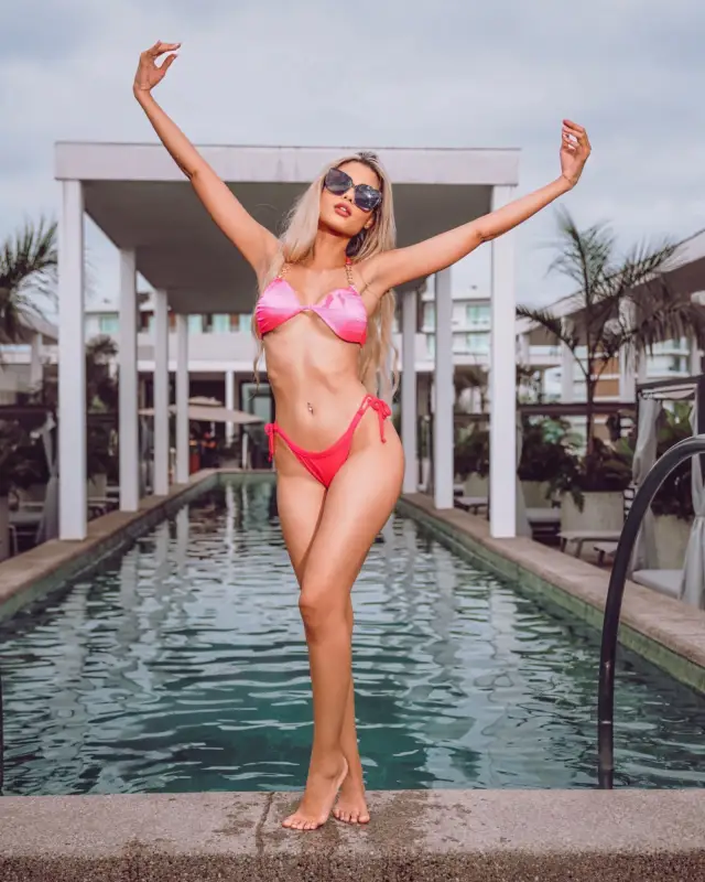 Luxxe Brazilian Bikini – UV Protection & Sustainable Fabric