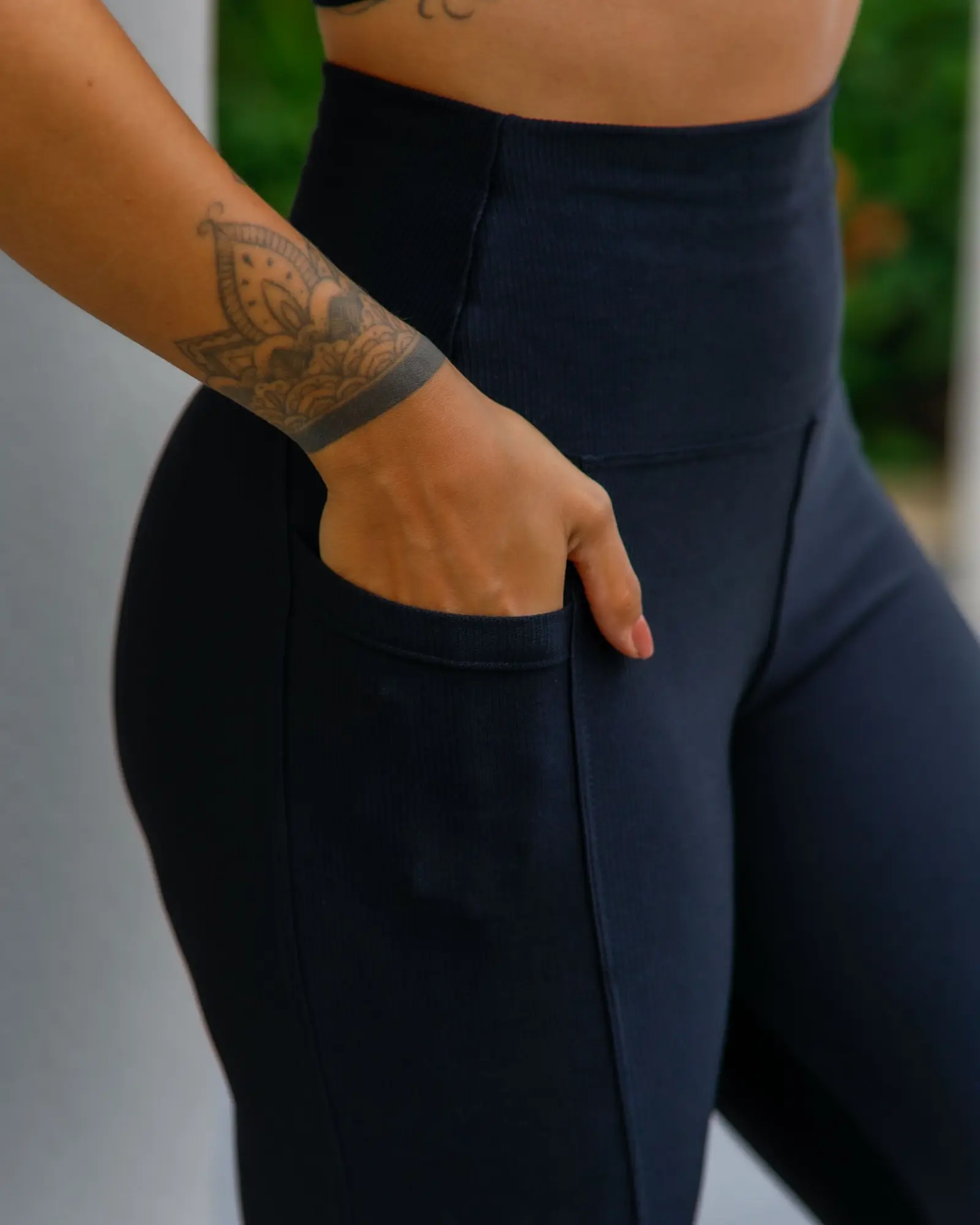 Luxxe  Ribbed  Women's Legging - Fitness Beeluxxe