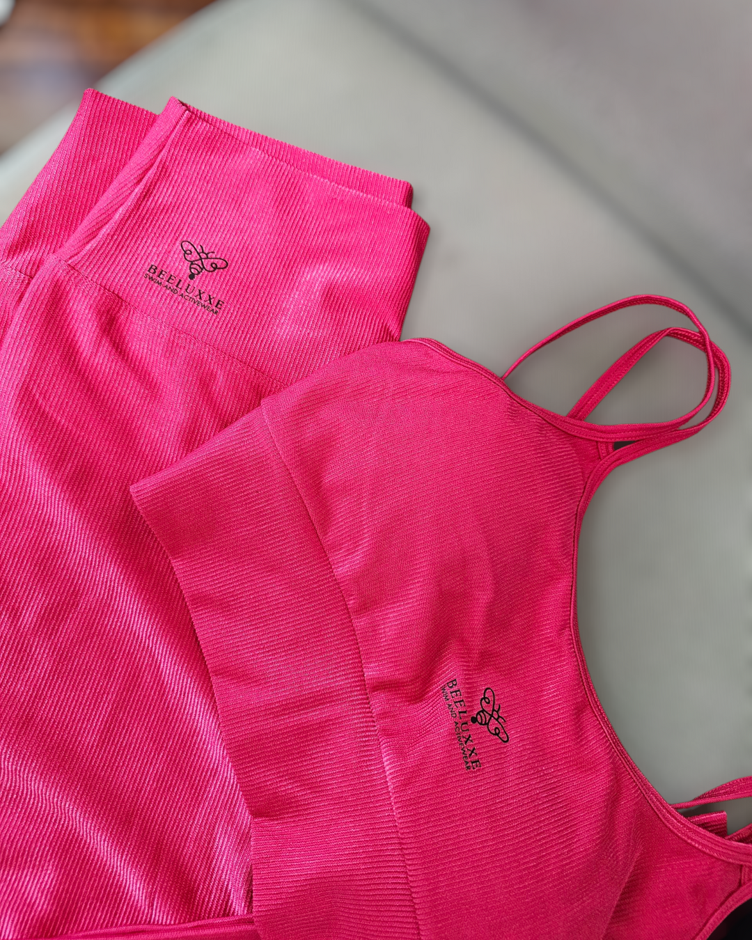 Evolve Glow Set – Women's Leggings and Sports Top